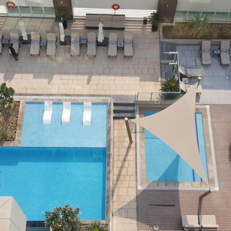 Damac Canal Views Residences Dubai Exteriör bild