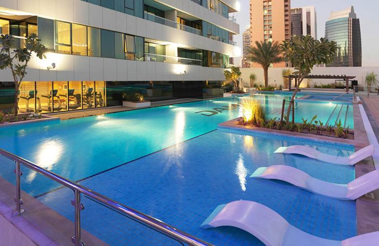 Damac Canal Views Residences Dubai Exteriör bild