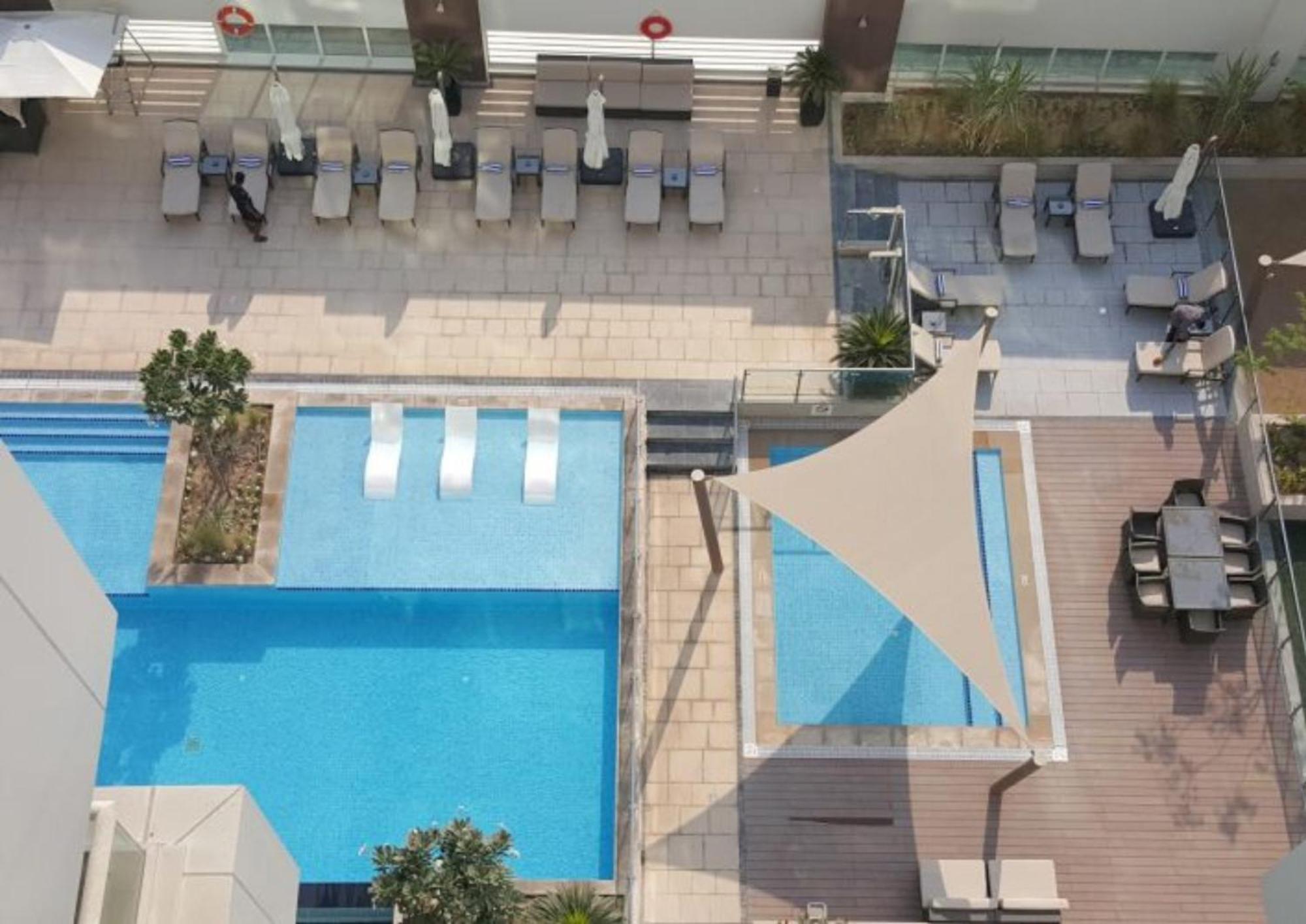 Damac Canal Views Residences Dubai Exteriör bild